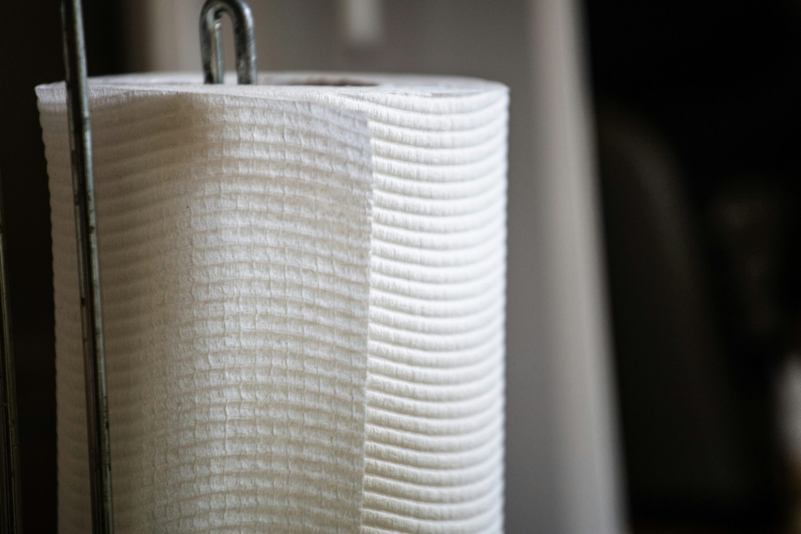 Sparkle vs. Bounty: A Detailed Comparison of Paper Towels